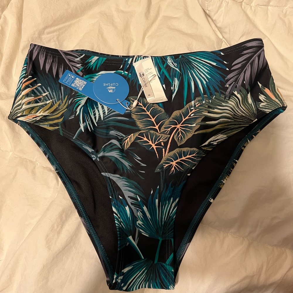 Cupshe swim bottoms medium